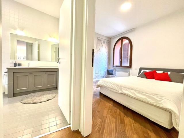 Domus Verona - Ampia Moderna Casa Su 2 Piani Nel Cuore Di Verona Exterior foto