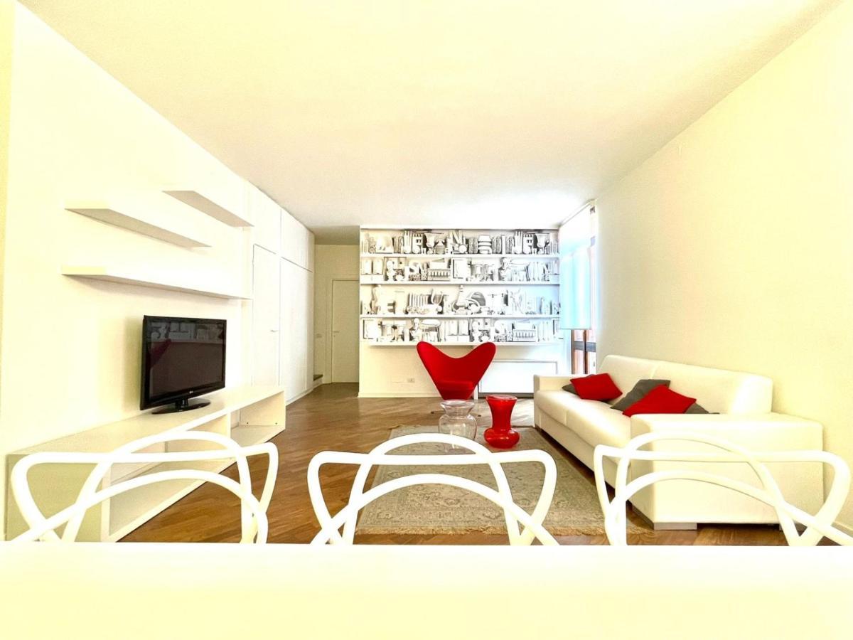 Domus Verona - Ampia Moderna Casa Su 2 Piani Nel Cuore Di Verona Exterior foto