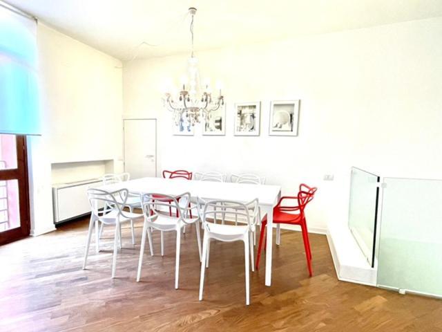 Domus Verona - Ampia Moderna Casa Su 2 Piani Nel Cuore Di Verona Exterior foto
